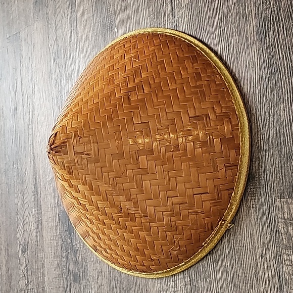 Accessories - Vintage Oriental Bamboo Hat Straw Cone Garden Fishing signed Samurai hat